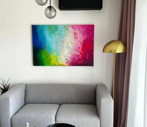 Lägenhet Stylische Mit Balkon