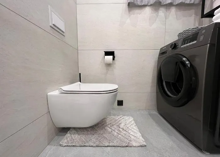 Stylische Mit Balkon *